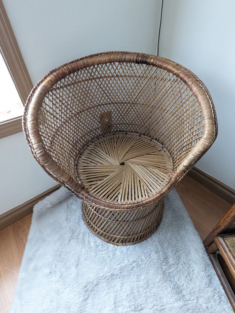 Vintage Mid Century Boho Bamboo & Rattan Peacock Chair