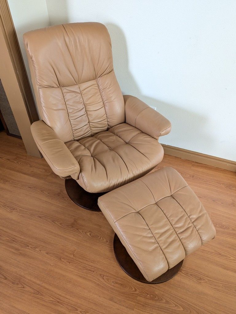 Ekornes Stressless Style Tan Leather Lounge Chair Recliner & Ottoman by Chairworks