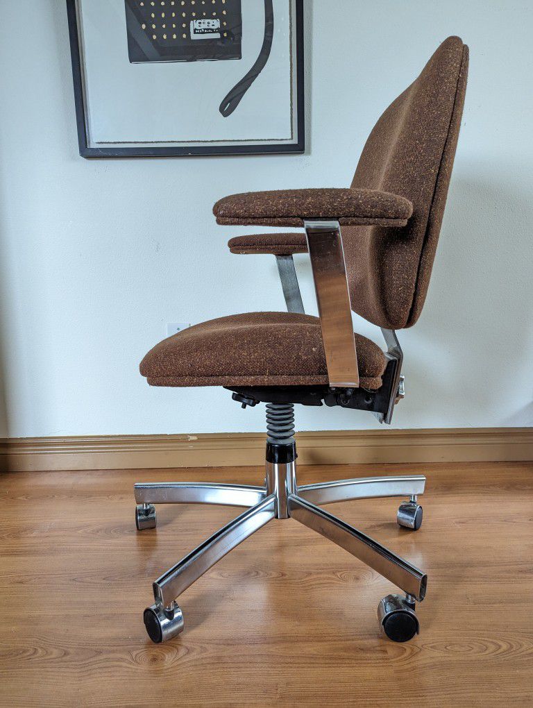 Vintage Mid Century Modern Swiveling / Rolling Chrome Desk Chair by HON