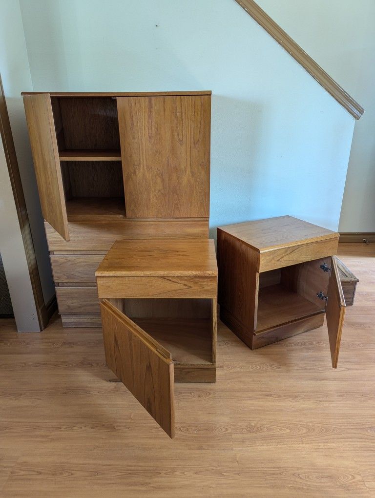 Danish Modern Teak Bedroom Set Highboy Dresser & Pair of Nightstands