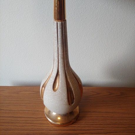 Mid Century Modern White & Gold Teardrop Ceramic Table Lamp