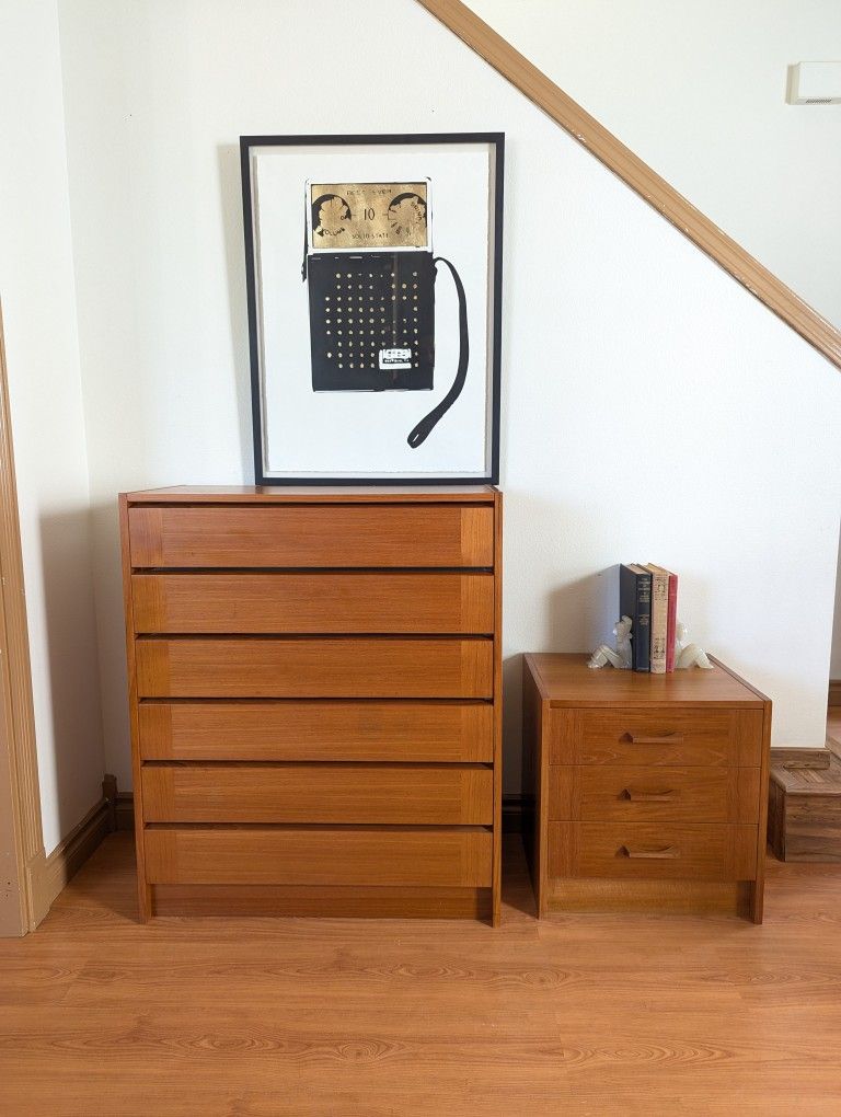 Danish Modern 6 Drawer Teak Lingerie Dresser Chest & 3 Drawer Nightstand Set