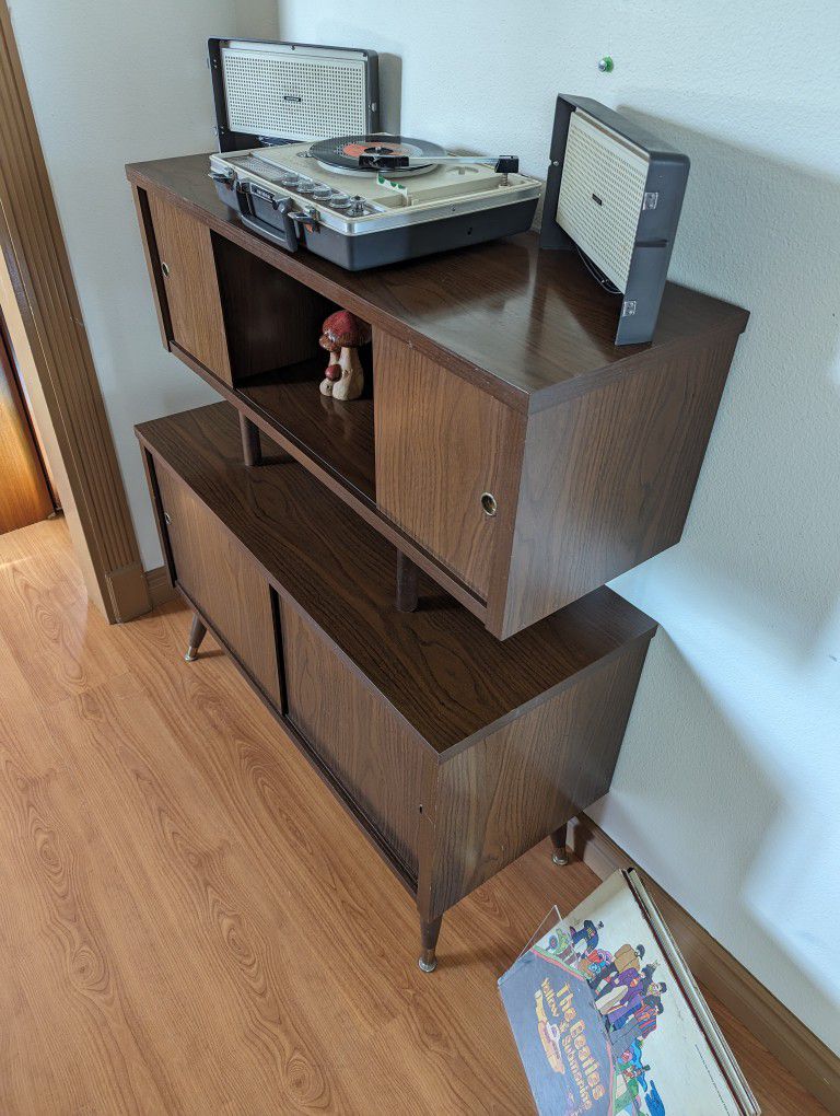 MCM Vinyl Record Storage Cabinet & Bookshelf Display