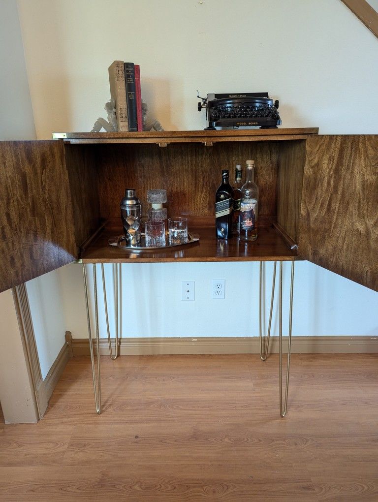 Mid Century Hollywood Recency / Campaign Bar & Record Cabinet by Thomasville