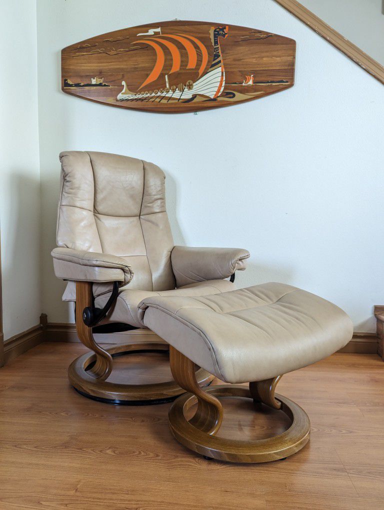 Ekornes Stressless Sand Paloma Leather & Teak Recliner & Ottoman