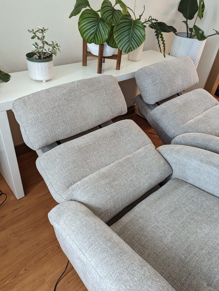 Matching Set of His & Hers Automatic Modern Recliners