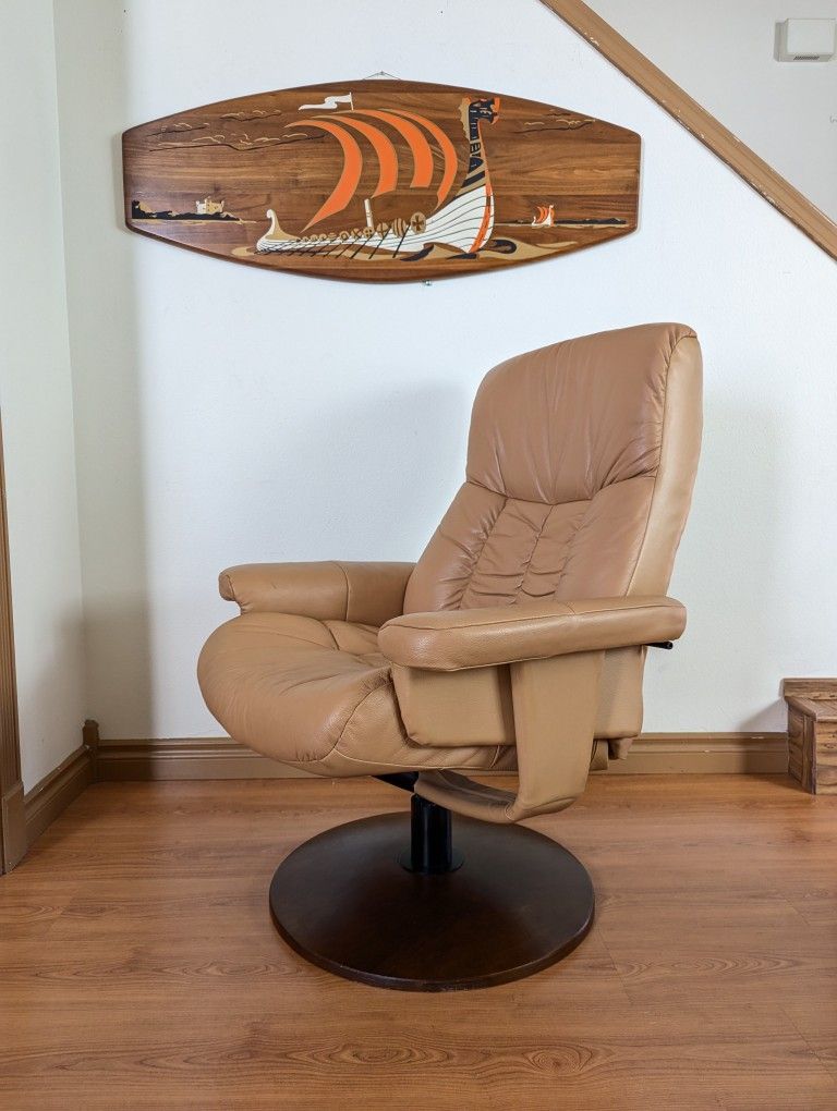 Ekornes Stressless Style Tan Leather Lounge Chair Recliner & Ottoman by Chairworks