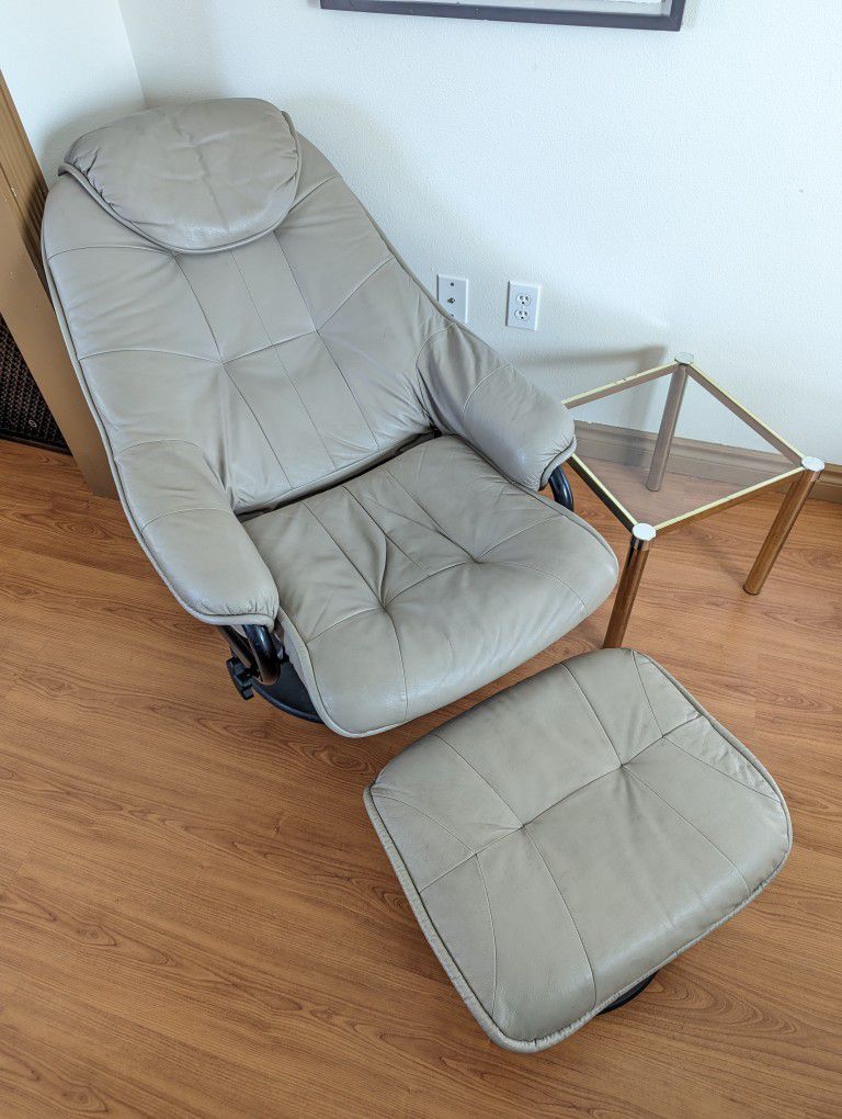 Ekornes Stressless Style Leather Lounge Chair Recliner & Ottoman by Palliser