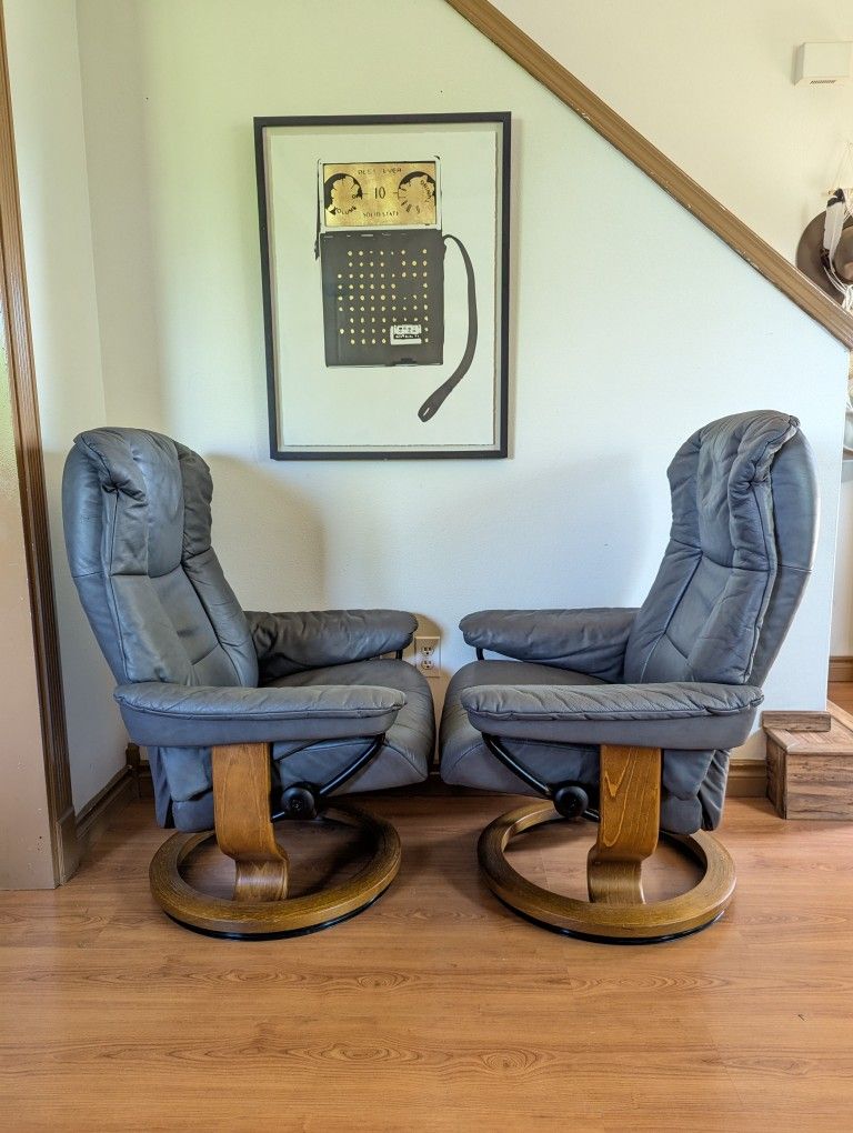 Pair of Ekornes Stressless Gray Leather Lounge Chair Recliners & Ottomans