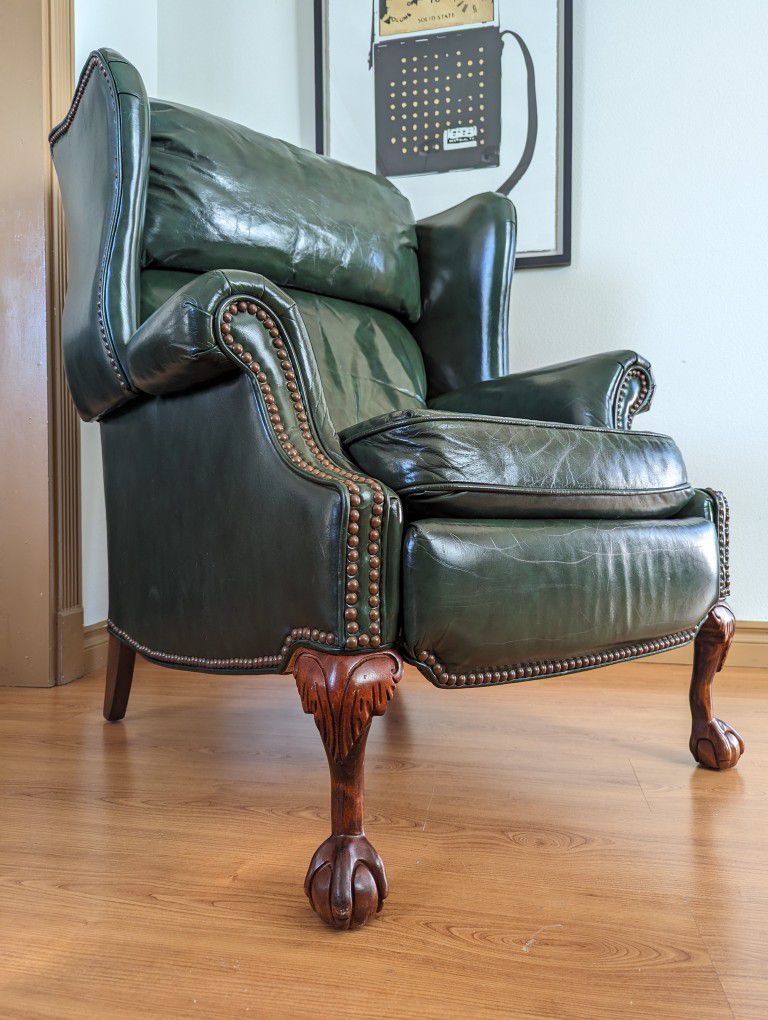 Beautiful Green Leather Presidential Wingback Recliner Barcalounger