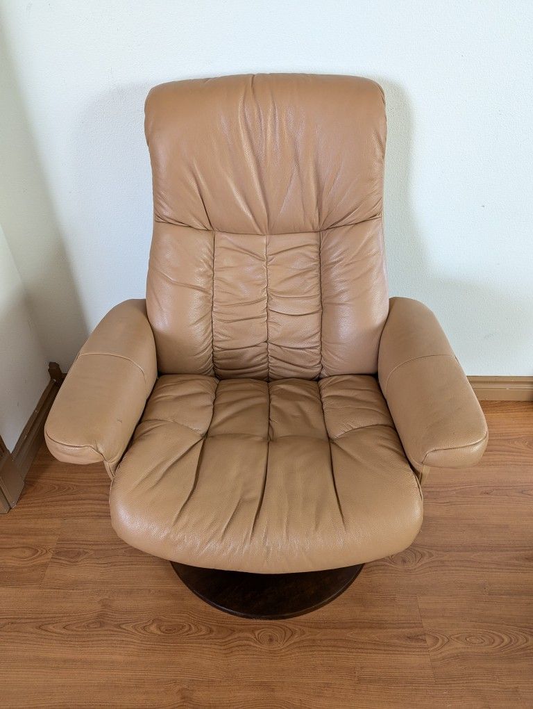 Ekornes Stressless Style Tan Leather Lounge Chair Recliner & Ottoman by Chairworks