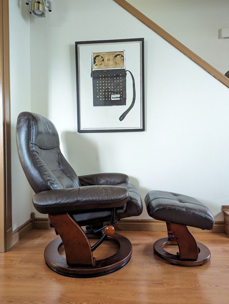 Ekornes Stressless Style Brown Leather Lounge Chair Recliner & Ottoman by Benchmaster