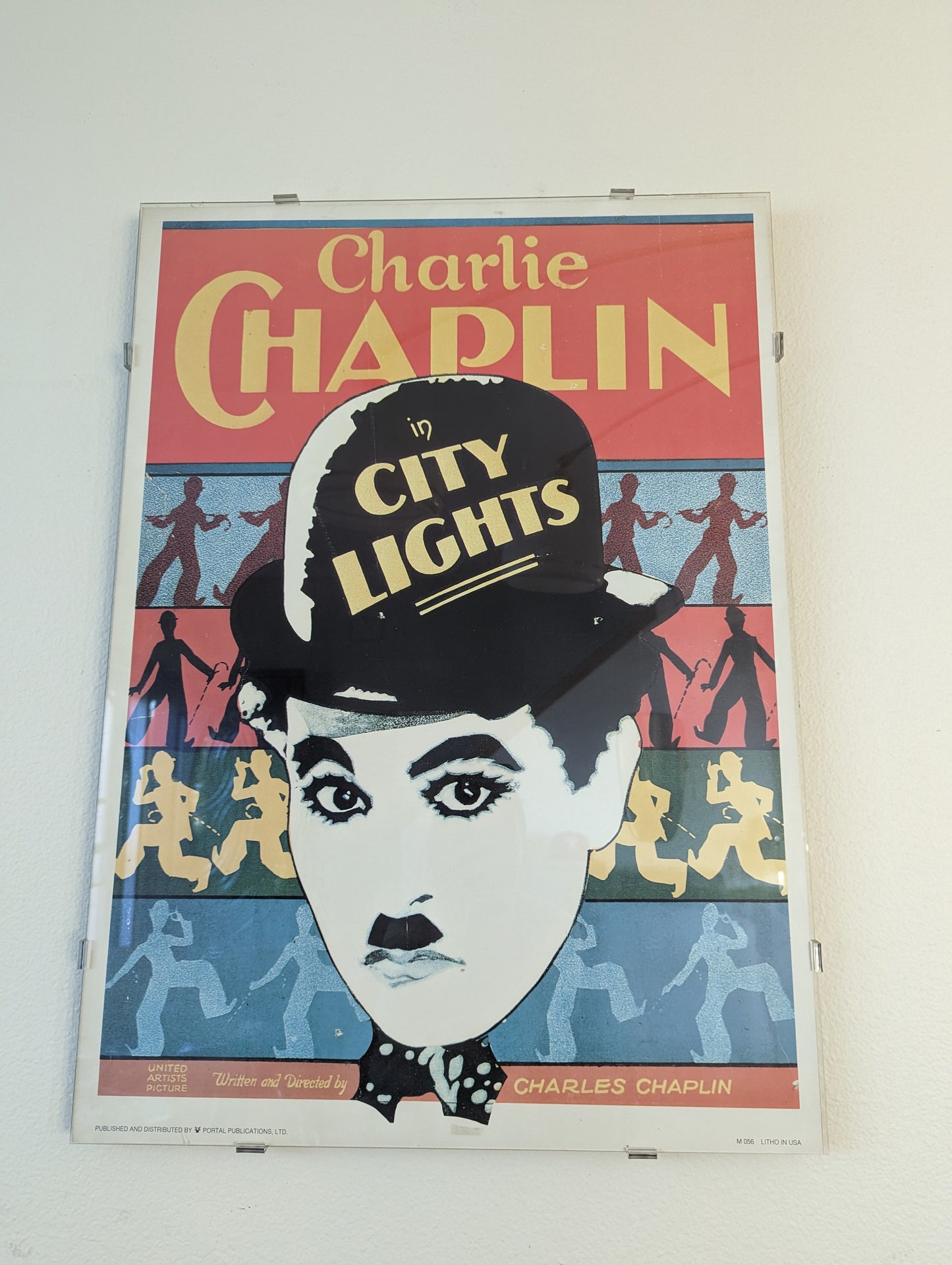 Charlie Chaplin in City Lights Movie Poster Wall Art Hang 28" x 20"