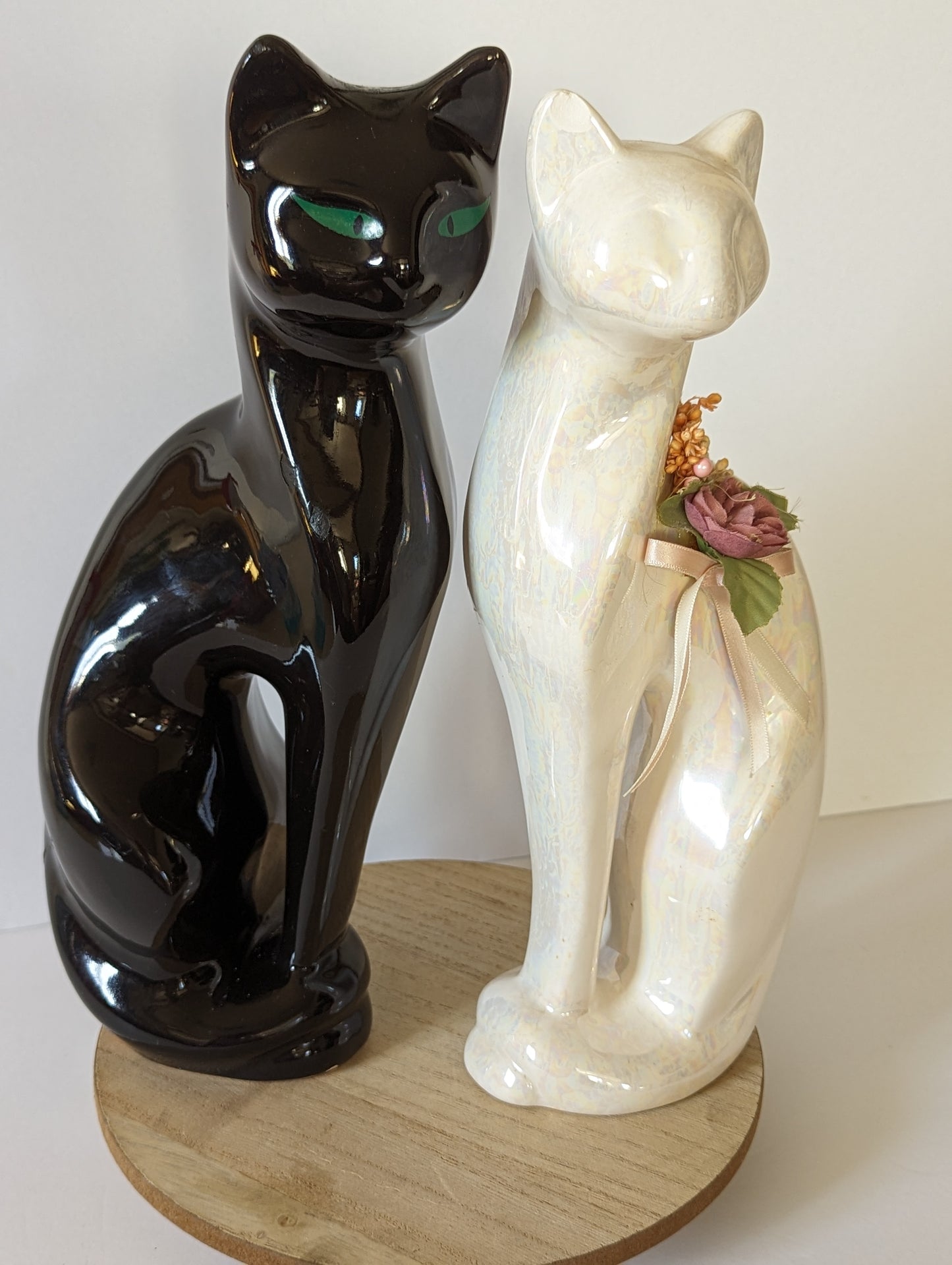 Pair of Vintage Postmodern Ceramic Cat Statue Figurines Black & White Green Eyes