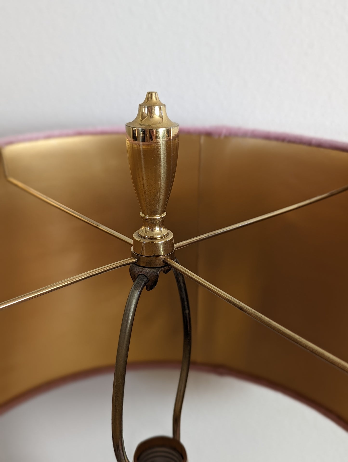 Vintage Postmodern Stiffel Brass Table Lamp with Pink Velvet Shade