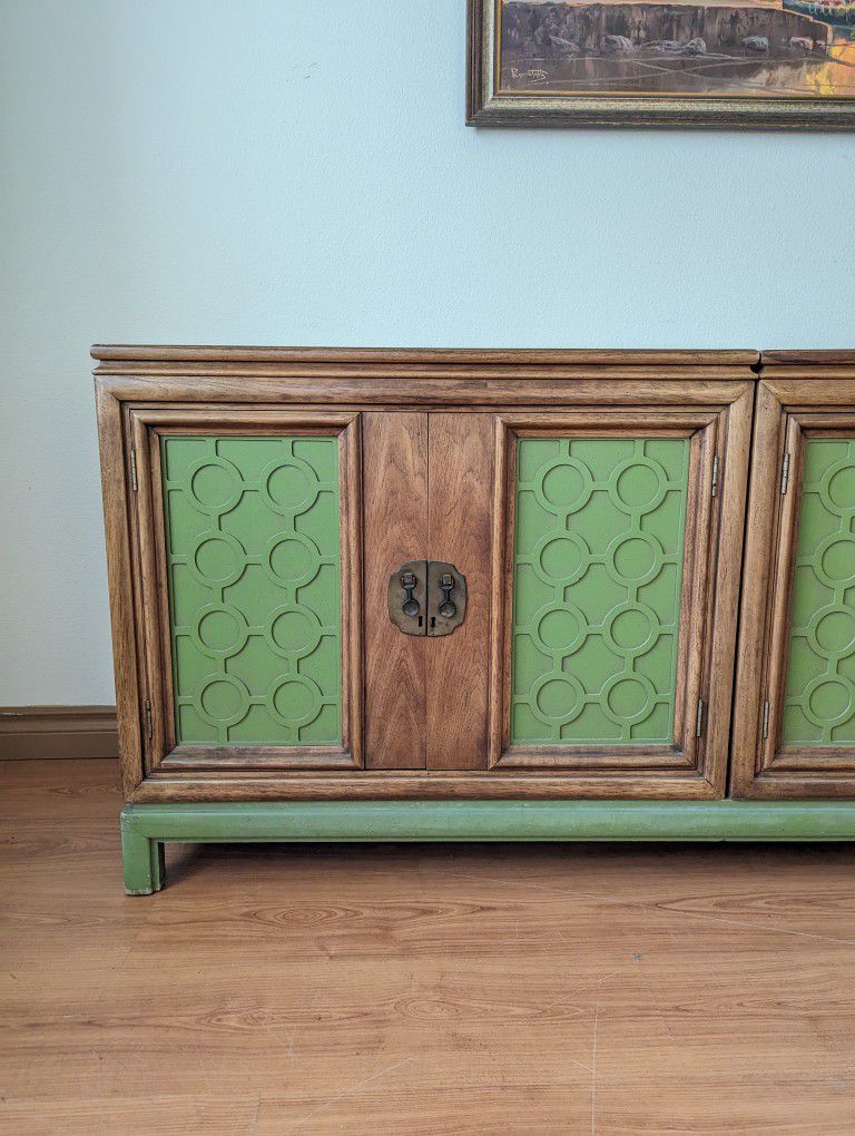 Vintage MCM Thomasville Media Cabinet / Credenza Sideboard Buffet