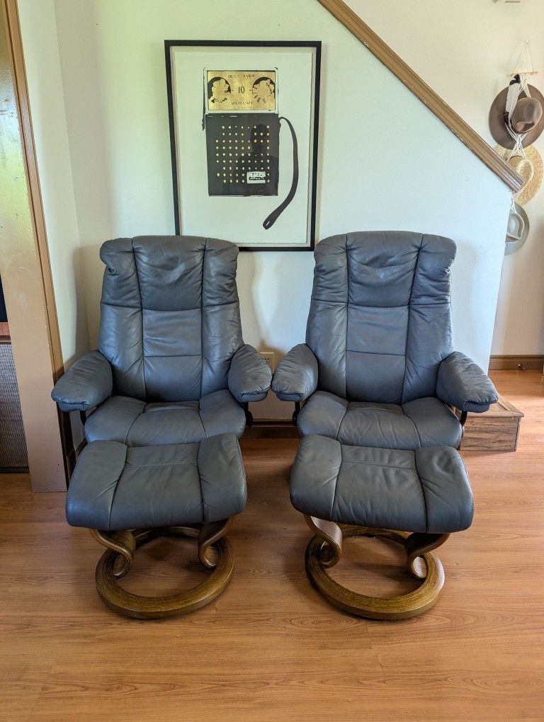 Pair of Ekornes Stressless Gray Leather Lounge Chair Recliners & Ottomans