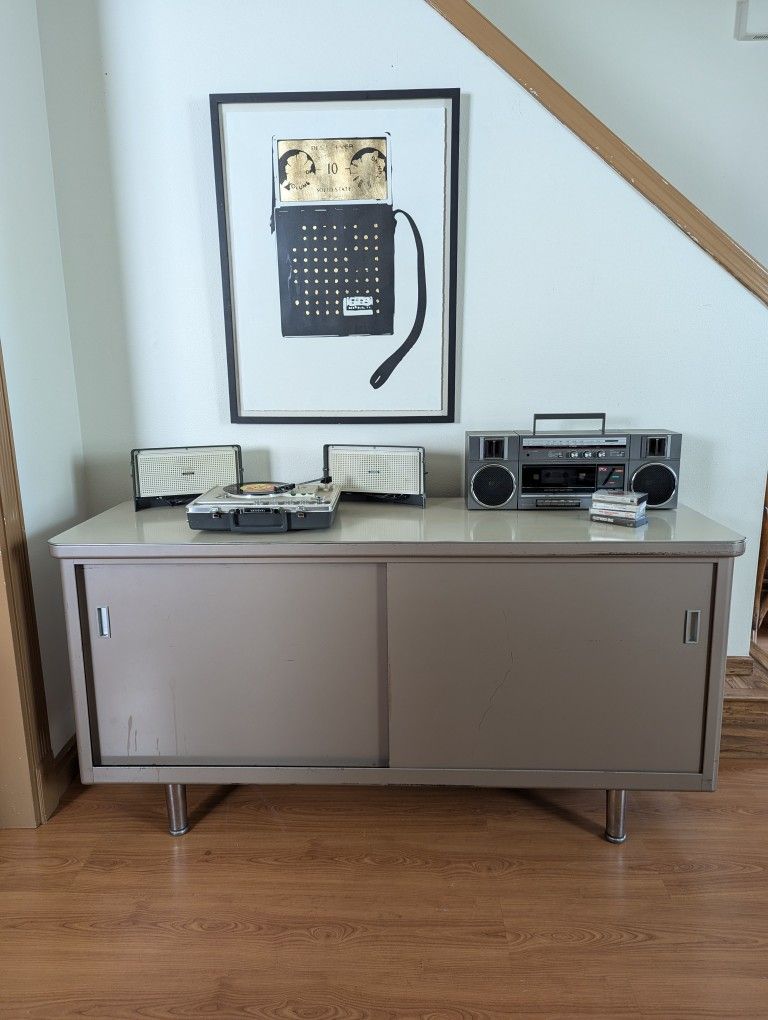 MCM Vintage Tanker Credenza / Record Player Stand & Storage Cabinet