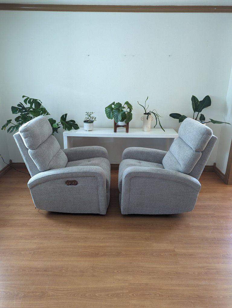 Matching Set of His & Hers Automatic Modern Recliners