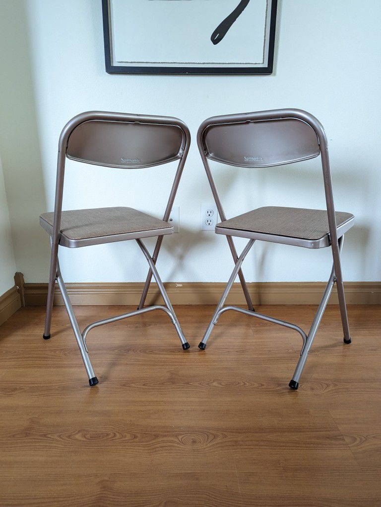 Pair of MCM Vintage Padded Metal Folding Chairs by Samsonite