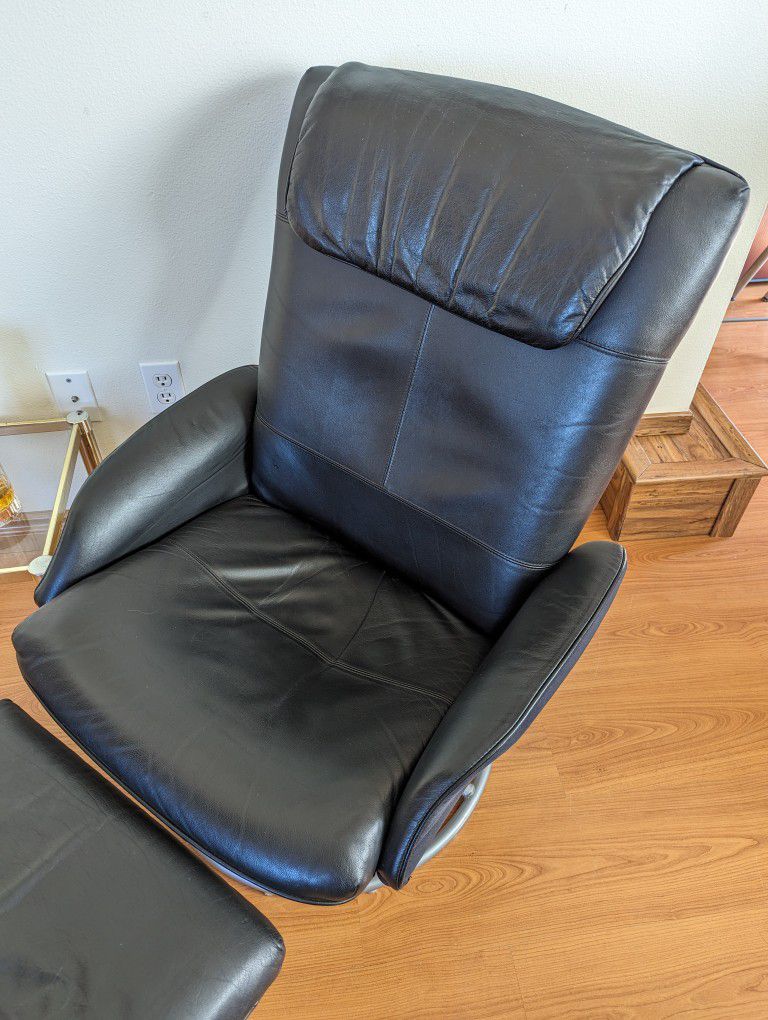 Black IKEA Stressless Style Leather Lounge Chair Recliner & Ottoman