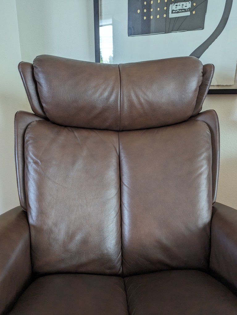 Ekornes Stressless Magic Collection Paloma Leather Lounge Chair Recliner