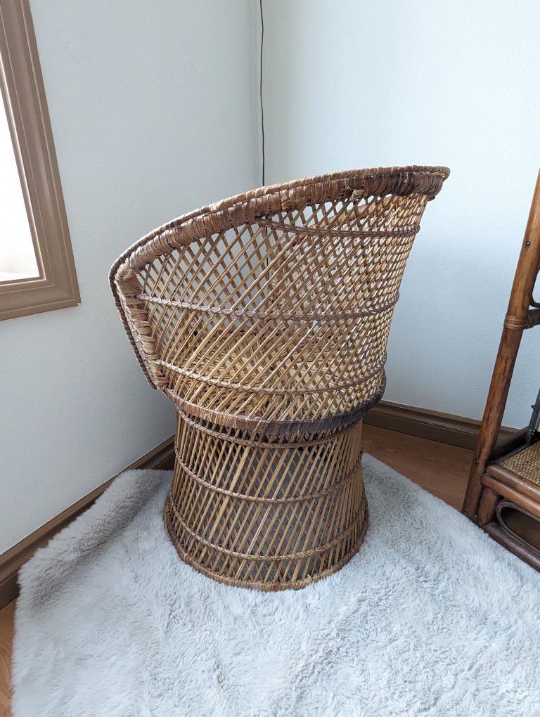 Vintage Mid Century Boho Bamboo & Rattan Peacock Chair