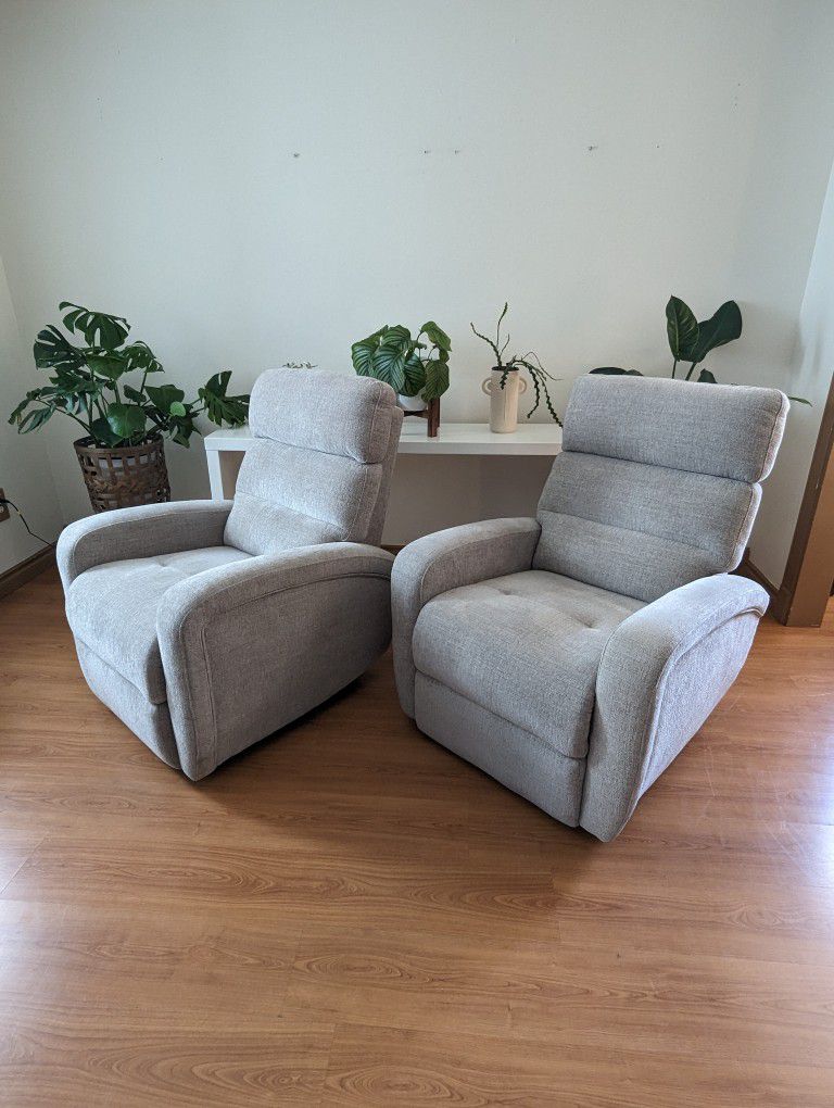 Matching Set of His & Hers Automatic Modern Recliners