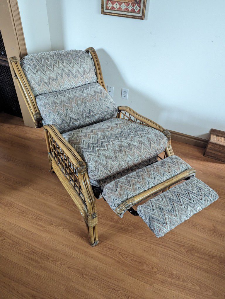 Mid Century Vintage Boho Bamboo & Rattan Jungalow Recliner