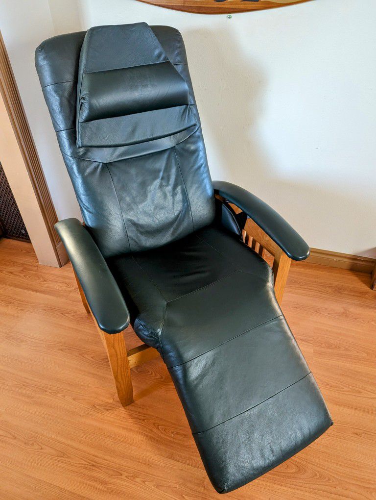 Green Leather Zero Gravity Stressless Lounge Chair