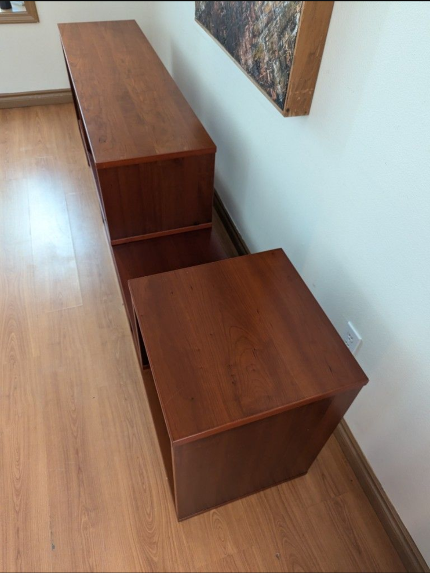 Vintage Danish Modern Teak Modular Shelf / Media Wall Unit / MCM Record Player Stand / Bookshelf